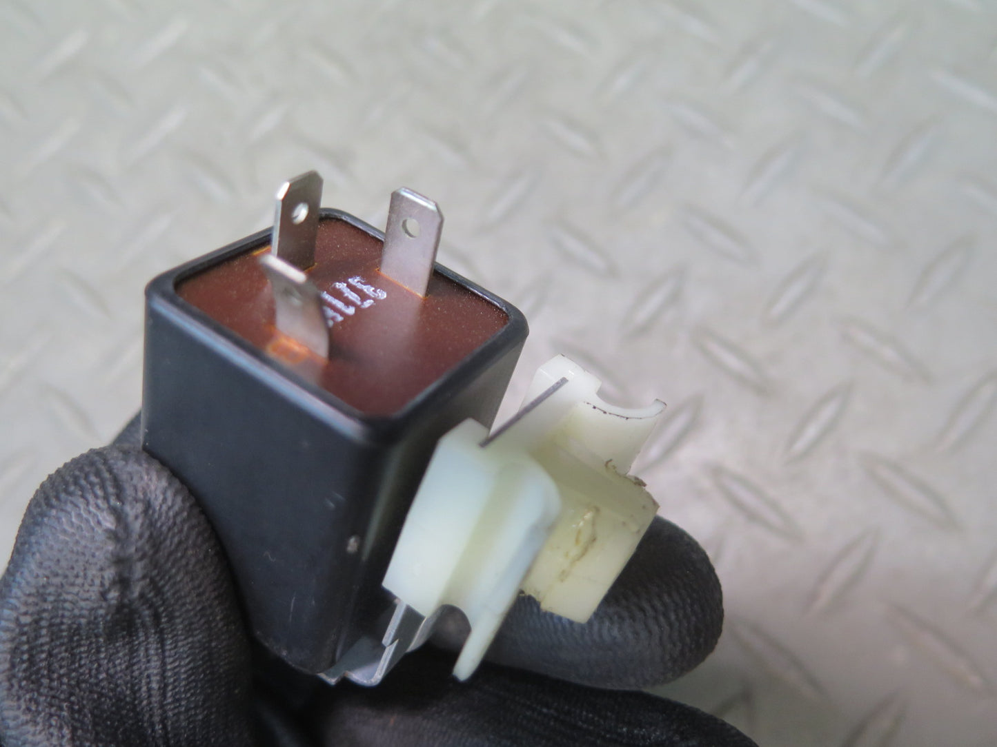 79-83 Datsun 280ZX S130 Turn Signal Flasher Relay OEM