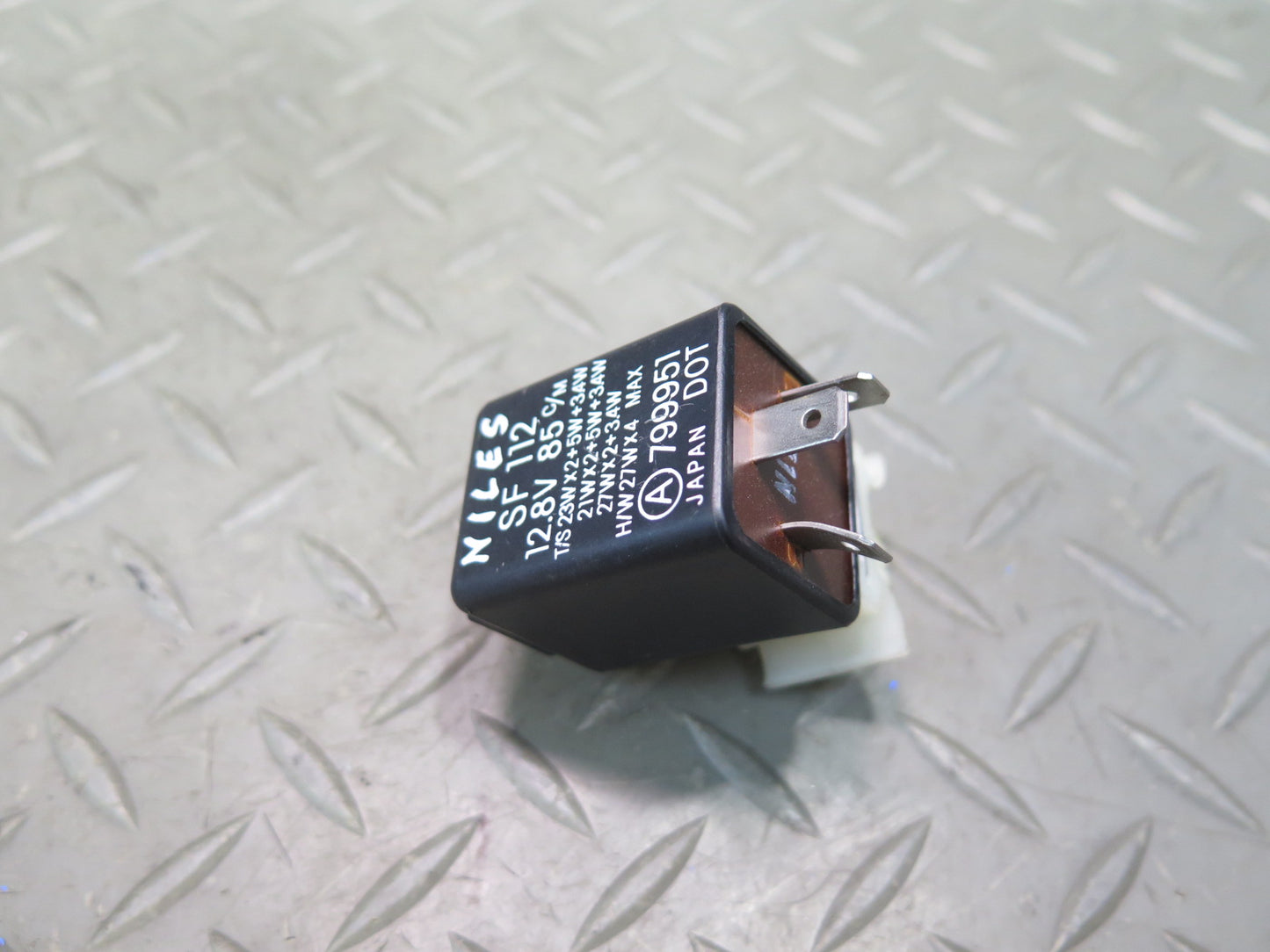 79-83 Datsun 280ZX S130 Turn Signal Flasher Relay OEM
