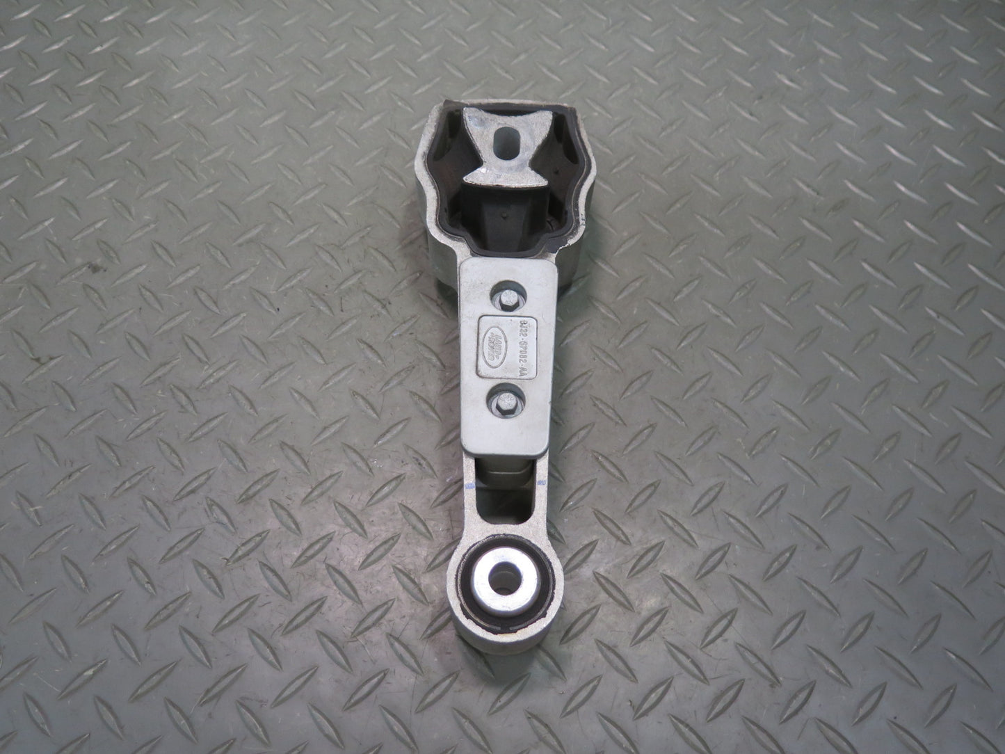 2012-2013 Range Rover Evoque L538 Engine Motor Mount Bracket BJ32-6P082-AA