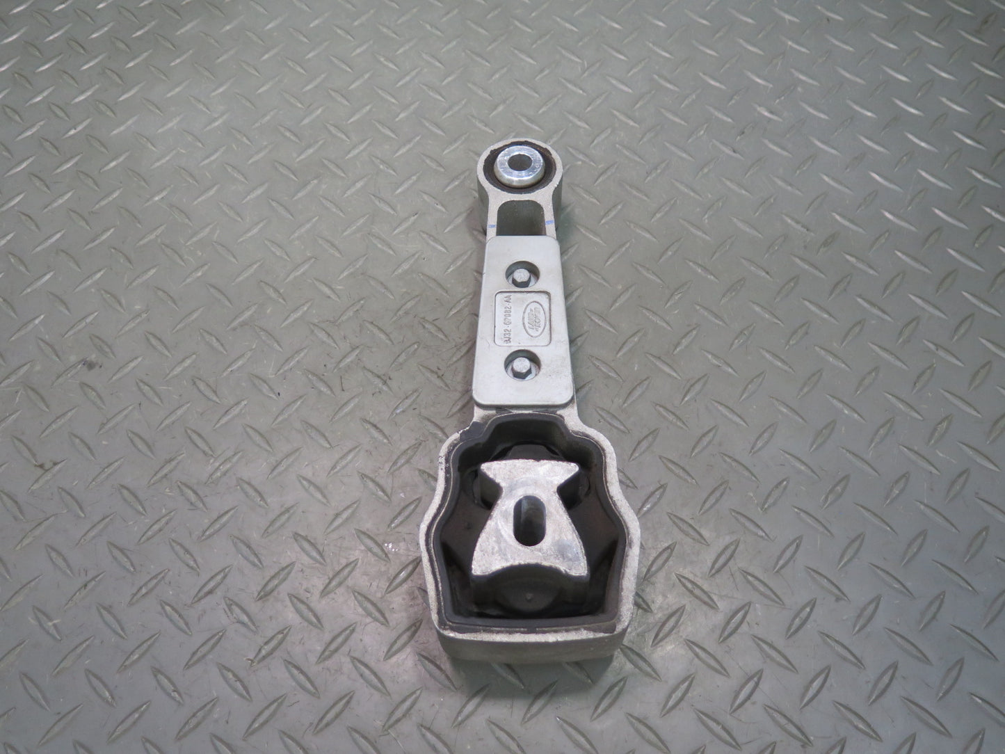 2012-2013 Range Rover Evoque L538 Engine Motor Mount Bracket BJ32-6P082-AA