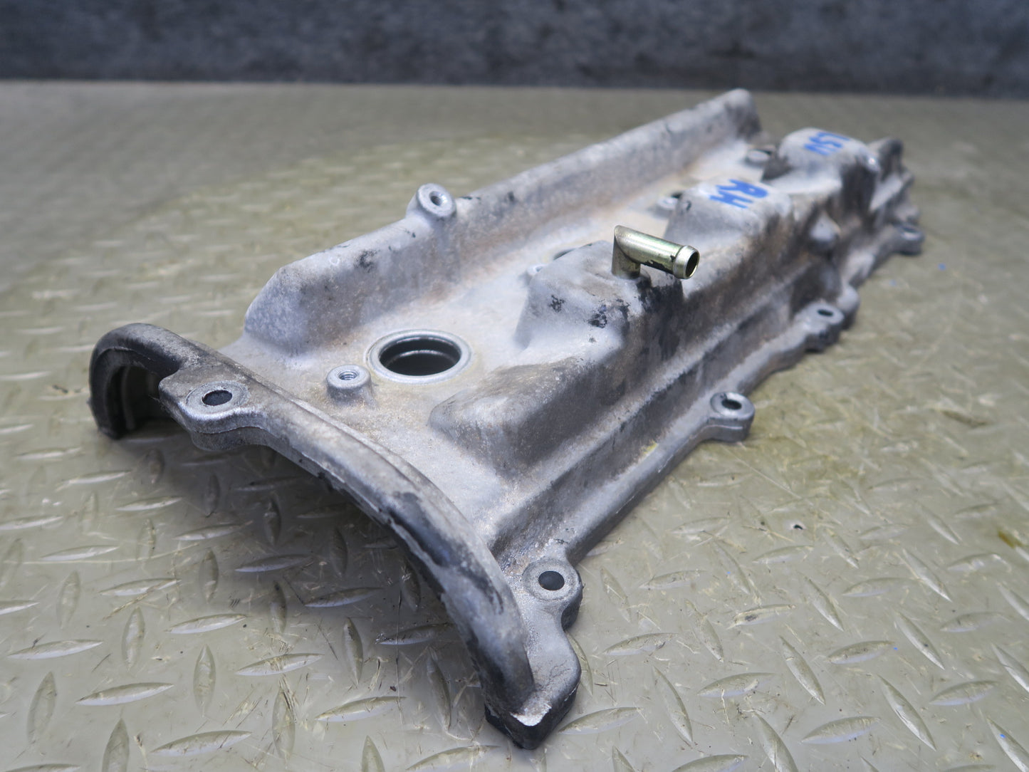 98-00 Lexus LS400 SC400 1UZFE 4.0L Right Engine Cylinder Cover w Bolts OEM