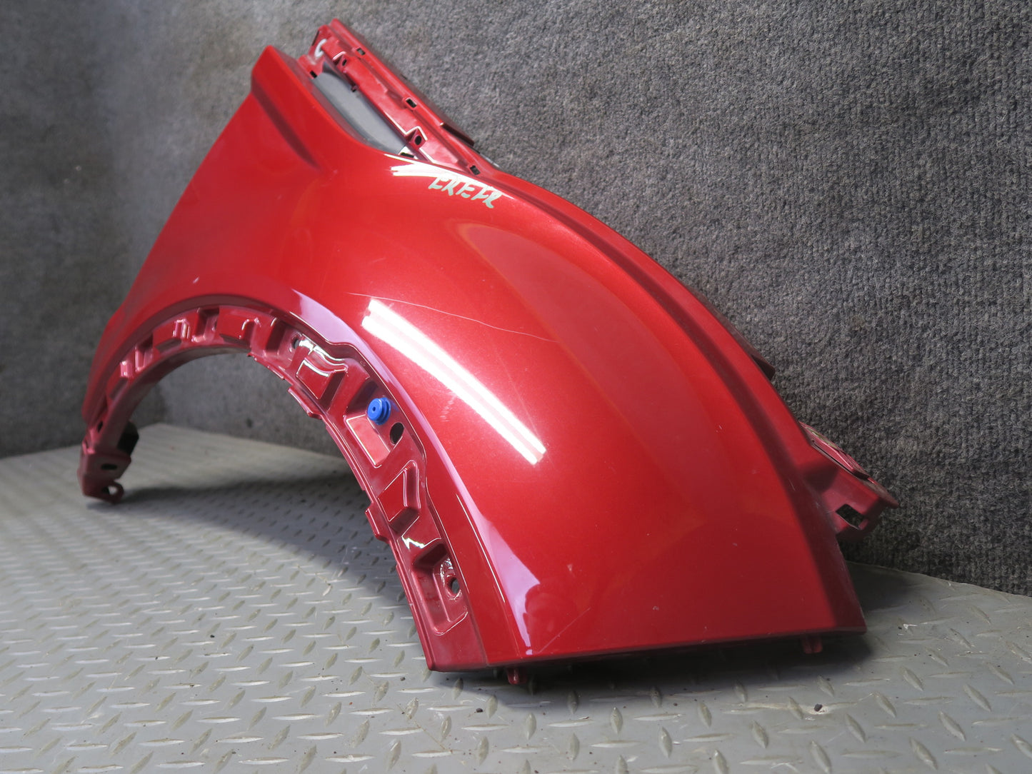 2012-2019 Range Rover Evoque L538 Front Right Fender Shell Cover Panel RED