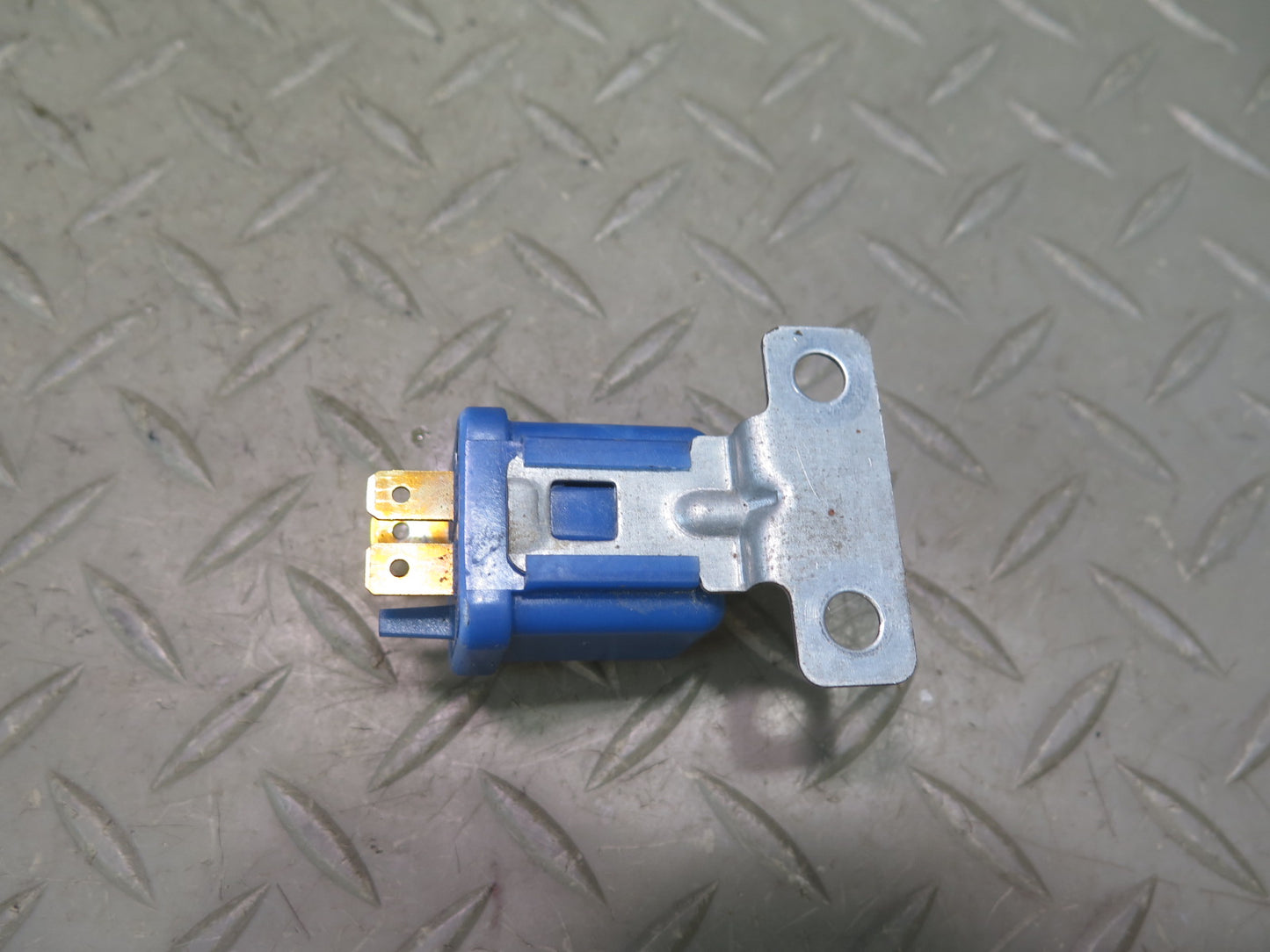 82-83 Datsun 280ZX S130 Cruise Control Relay w Mount OEM