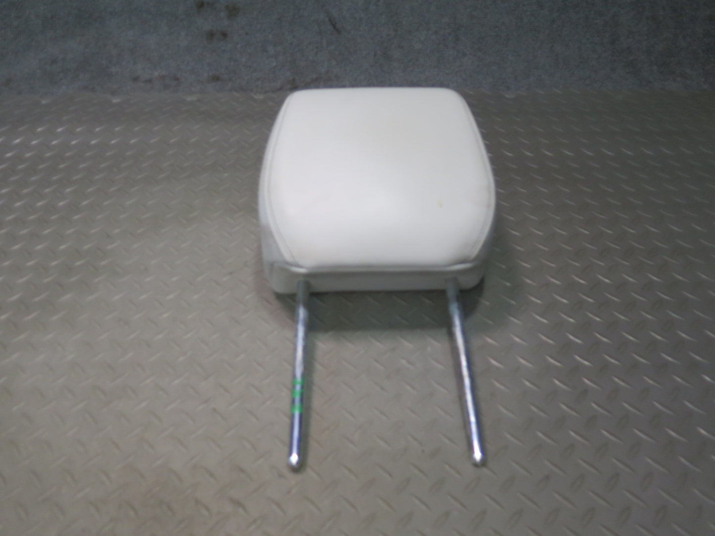 2012-2015 Range Rover Evoque L538 Front Left & Right Seat Headrest Set of 2