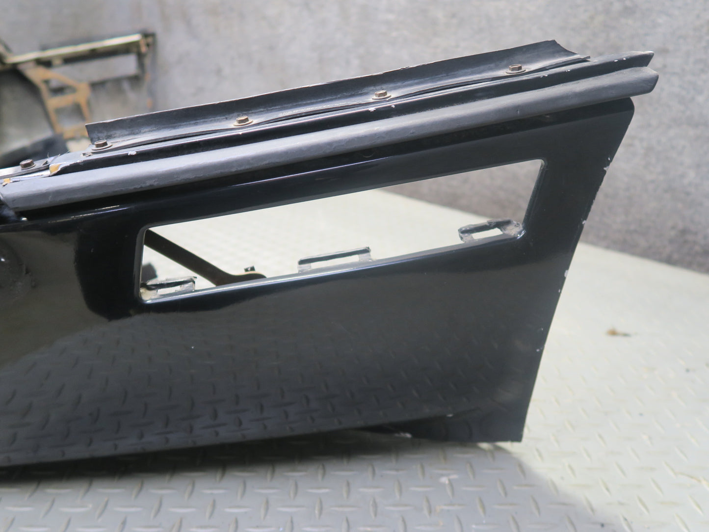 84-90 Chevrolet Corvette C4 Front Bumper Cover w License Plate Cover Black OEM