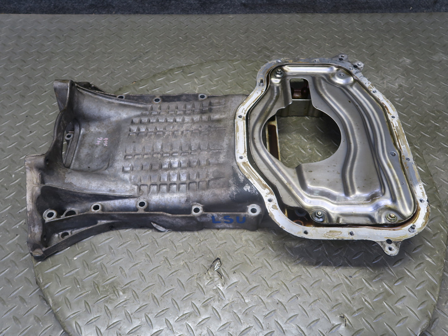 98-00 Lexus UCF20L LS400 1UZFE 4.0L Engine Upper Oil Pan OEM