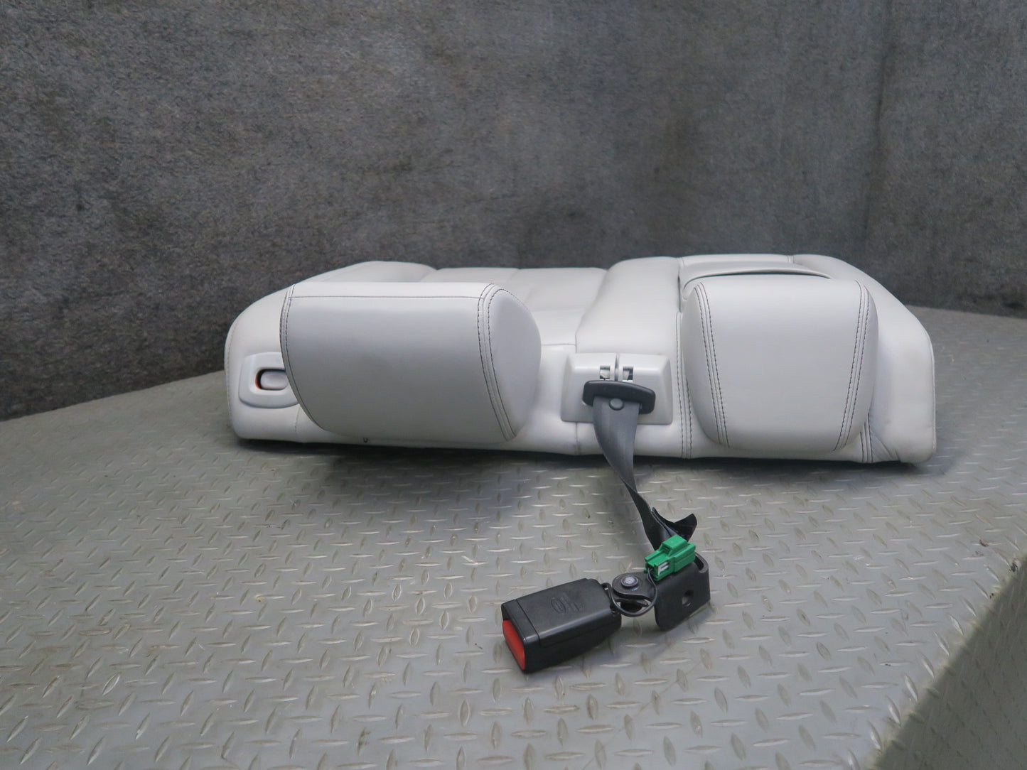 2012-2013 Range Rover Evoque L538 4DOOR Rear Left Seat Upper Leather Cushion