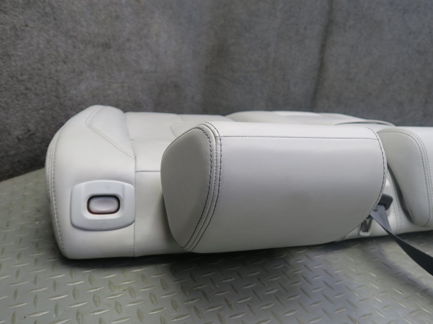 2012-2013 Range Rover Evoque L538 4DOOR Rear Left Seat Upper Leather Cushion