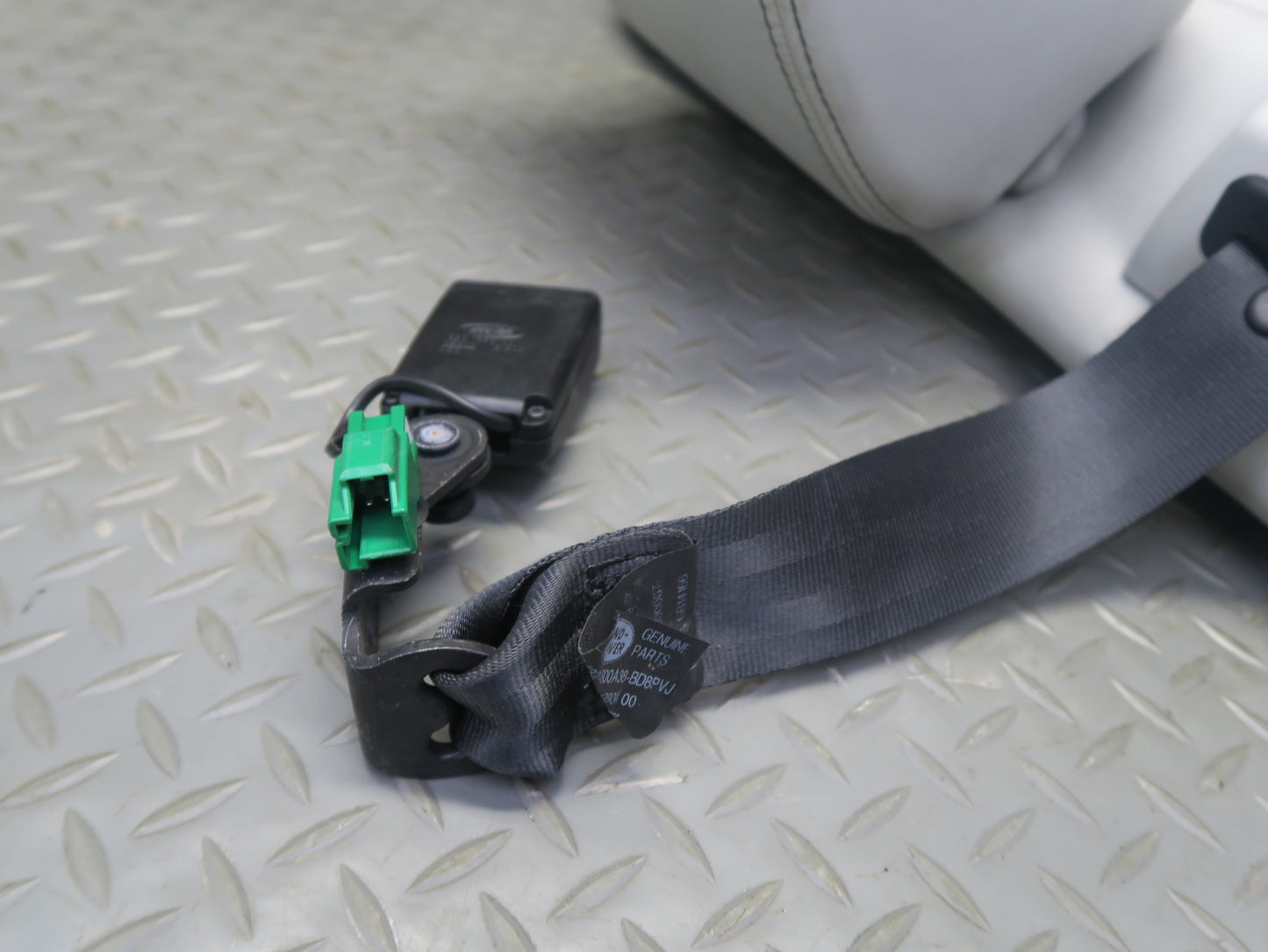 2012-2013 Range Rover Evoque L538 4DOOR Rear Left Seat Upper Leather Cushion