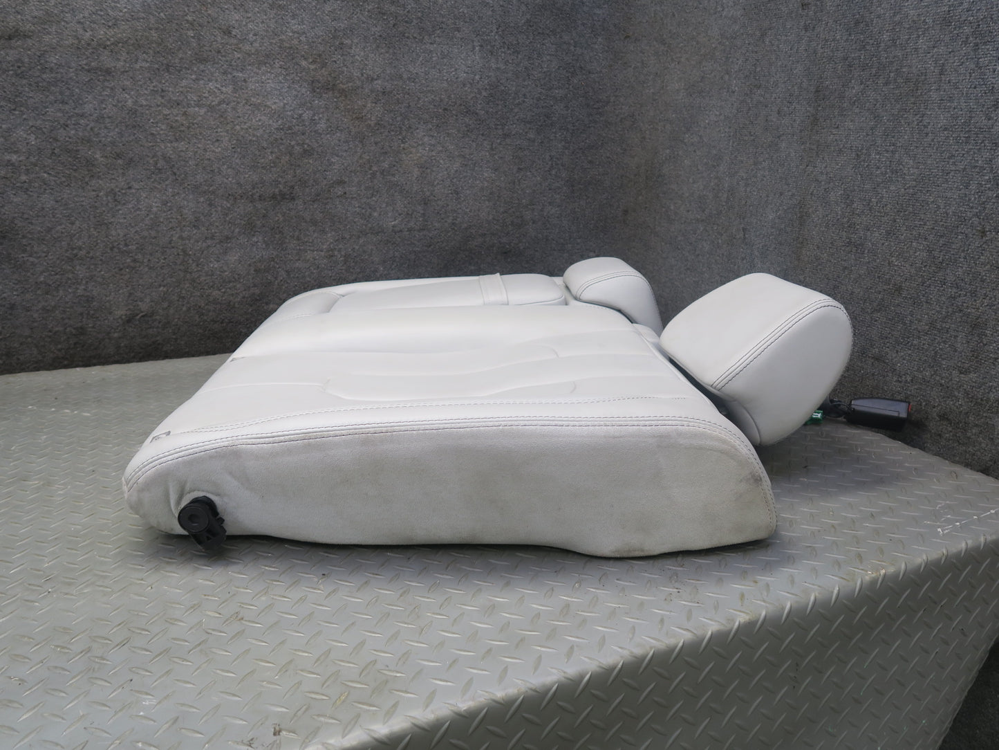 2012-2013 Range Rover Evoque L538 4DOOR Rear Left Seat Upper Leather Cushion