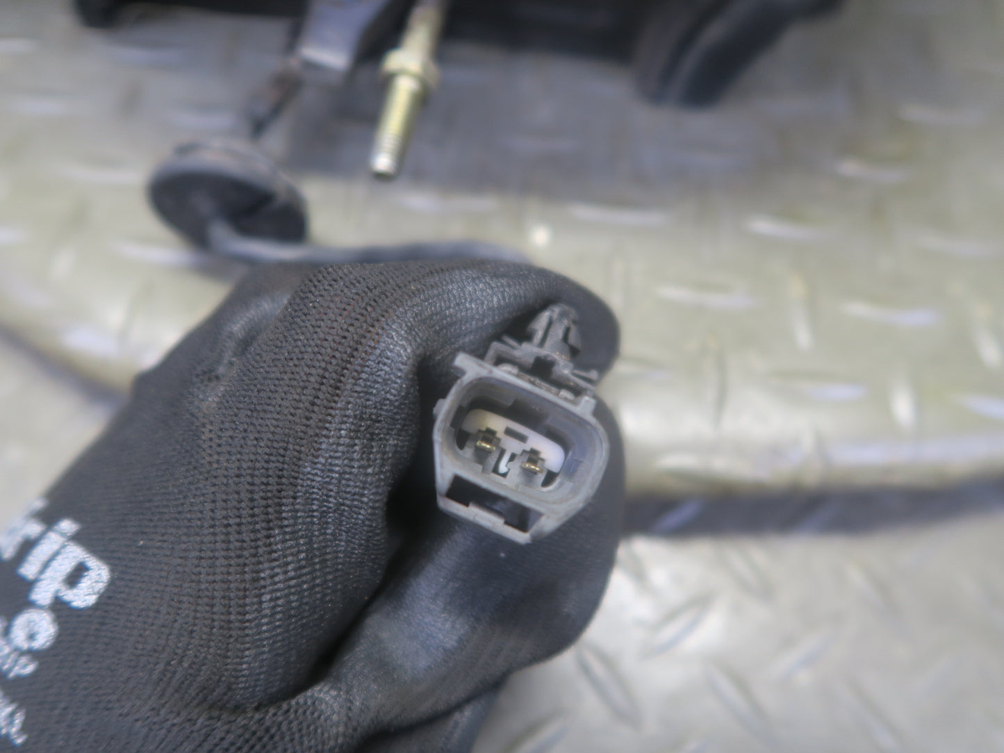 98-00 Lexus LS400 SC400 1UZFE 4.0L Left Engine Cylinder Head OEM