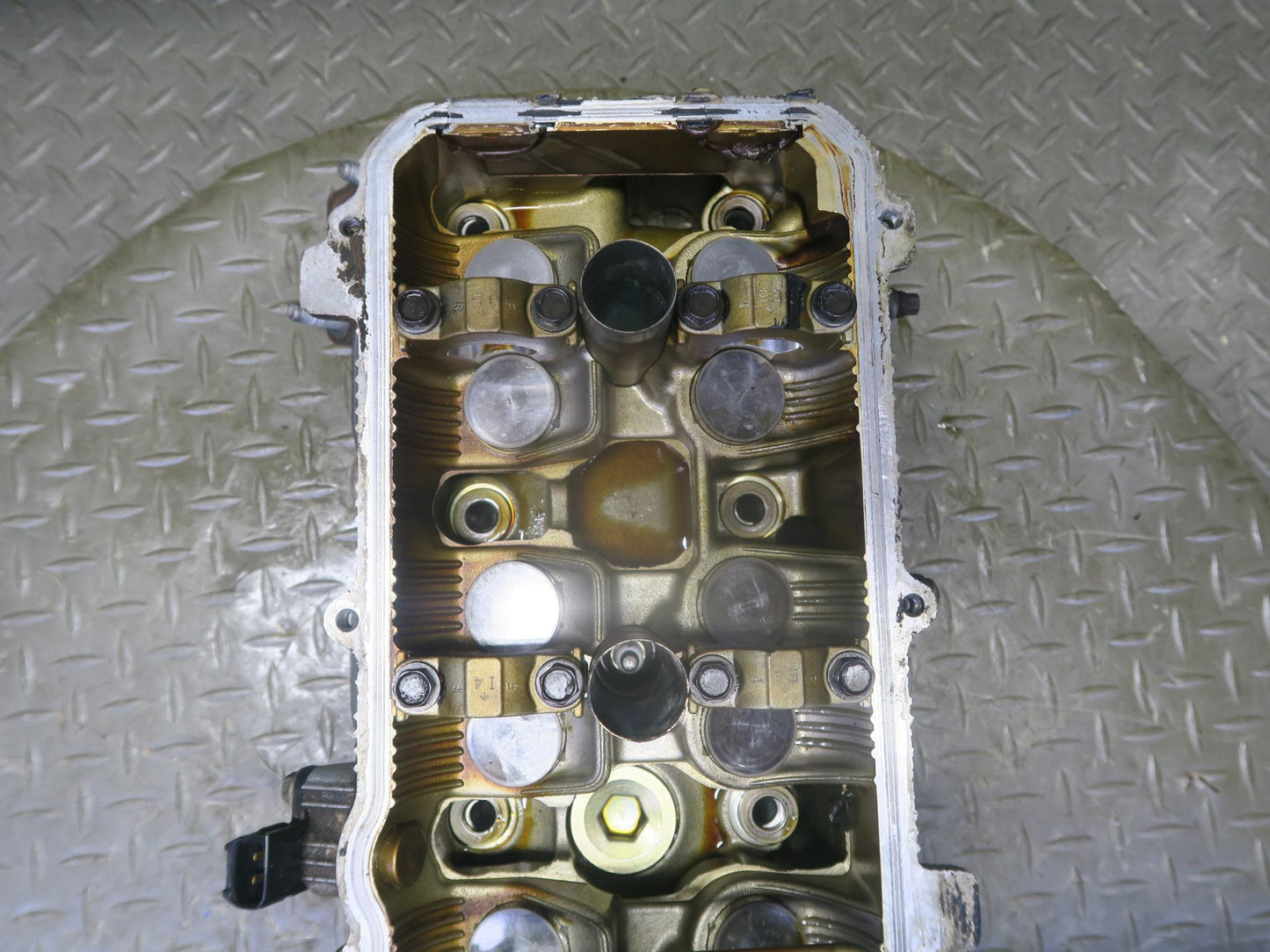 98-00 Lexus LS400 SC400 1UZFE 4.0L Left Engine Cylinder Head OEM