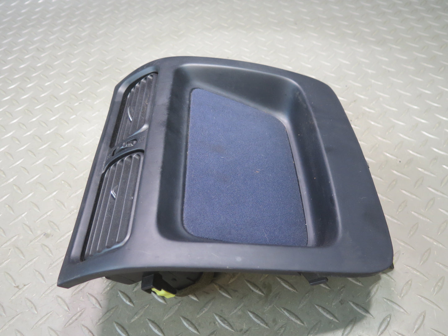 01-03 Lexus JCE10L IS300 Dash Front Center A/C Air Vent Grille Trim Panel OEM