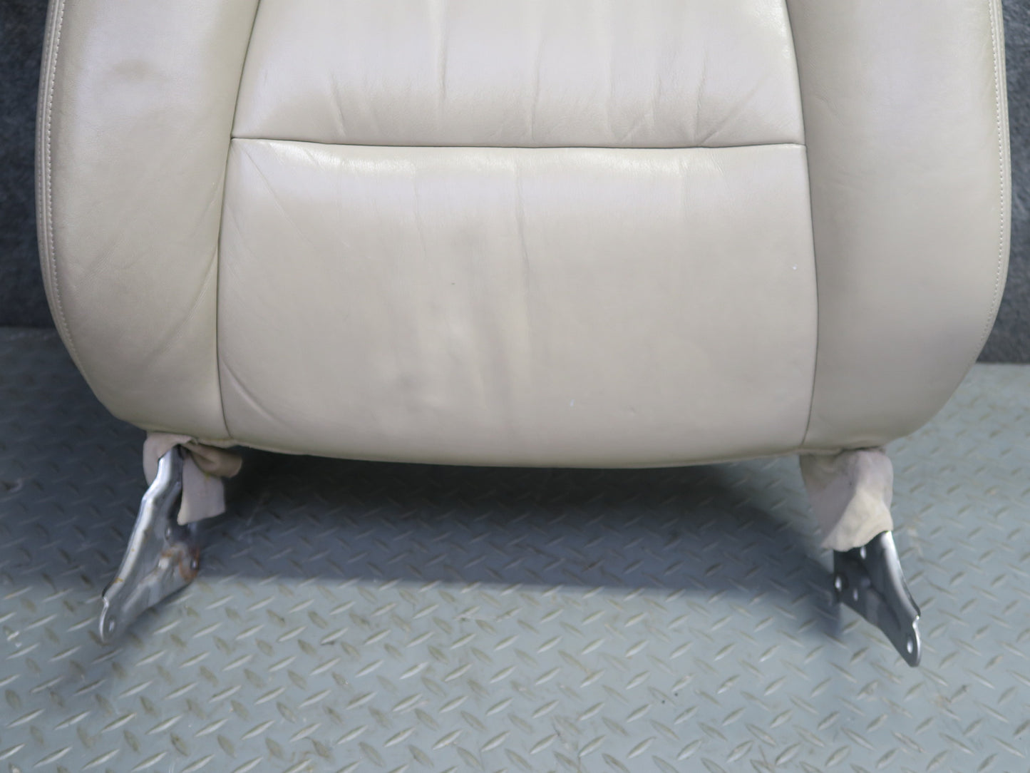 98-00 Lexus UCF20L LS400 Front Right Seat Upper Leather Cushion Ivory OEM