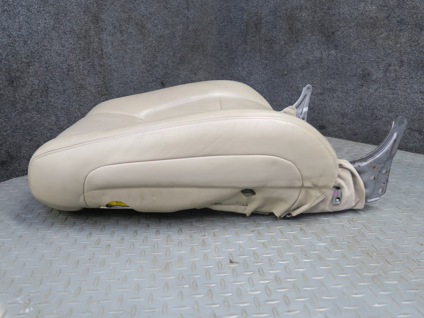 98-00 Lexus UCF20L LS400 Front Right Seat Upper Leather Cushion Ivory OEM