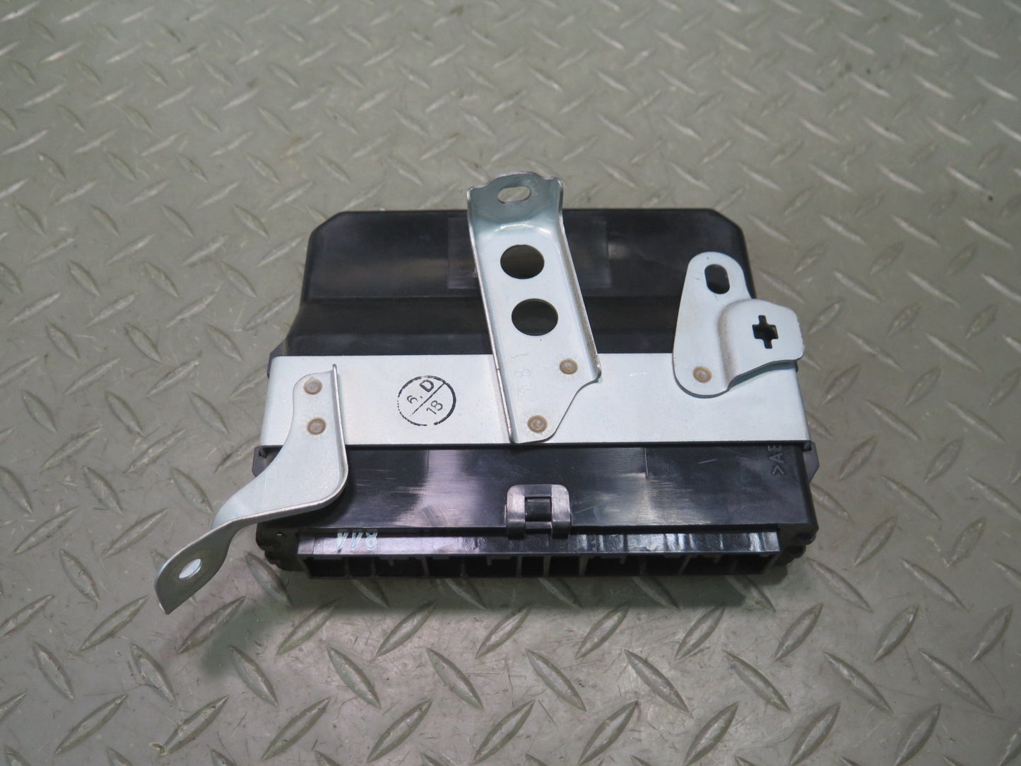 02-05 Lexus JCE10L IS300 ABS TRC Control Module Unit 89540-53150 OEM
