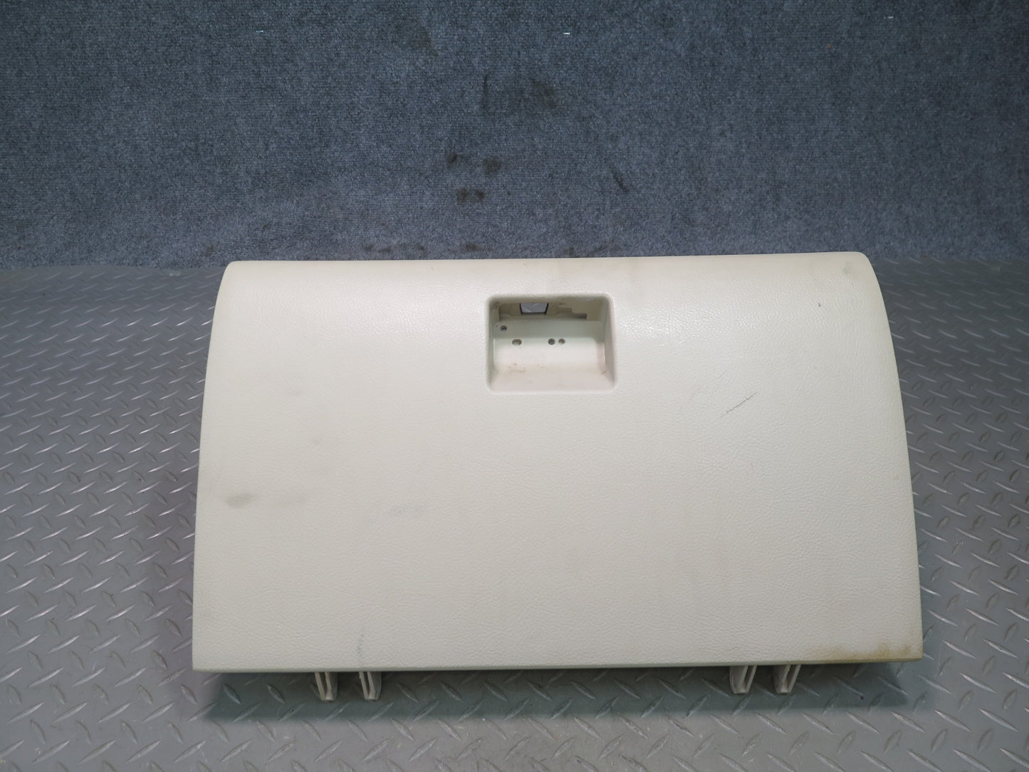 01-05 Lexus JCE10L IS300 Dash Glove Box Compartment Storage Ivory OEM