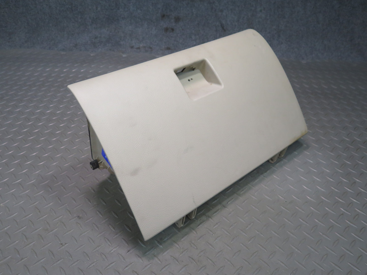 01-05 Lexus JCE10L IS300 Dash Glove Box Compartment Storage Ivory OEM