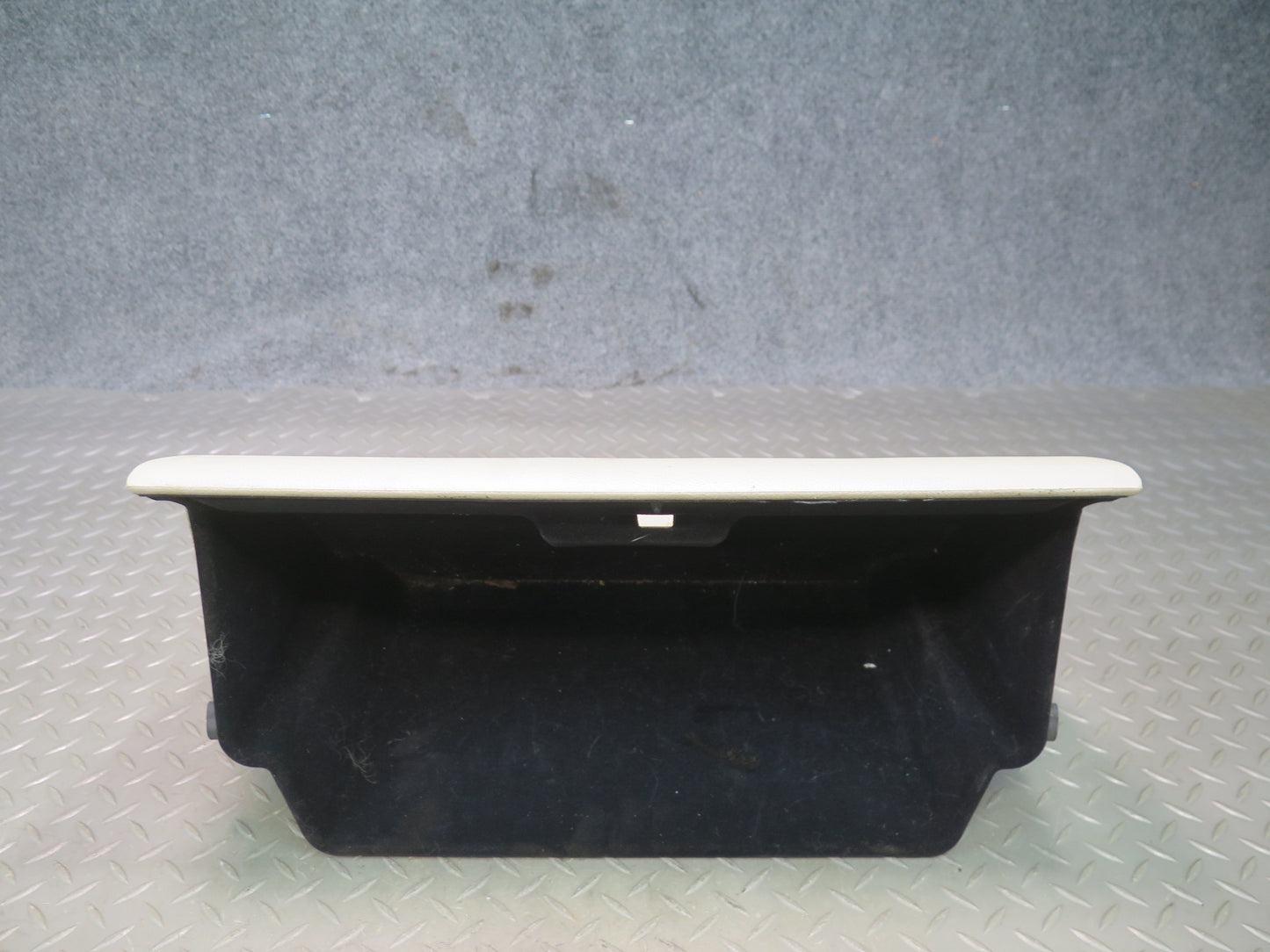 01-05 Lexus JCE10L IS300 Dash Glove Box Compartment Storage Ivory OEM