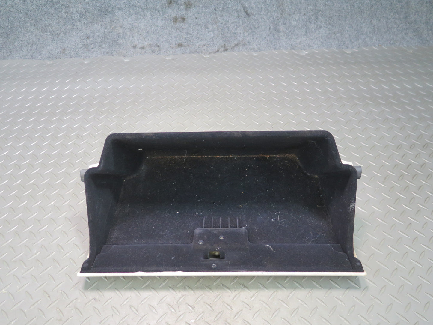01-05 Lexus JCE10L IS300 Dash Glove Box Compartment Storage Ivory OEM
