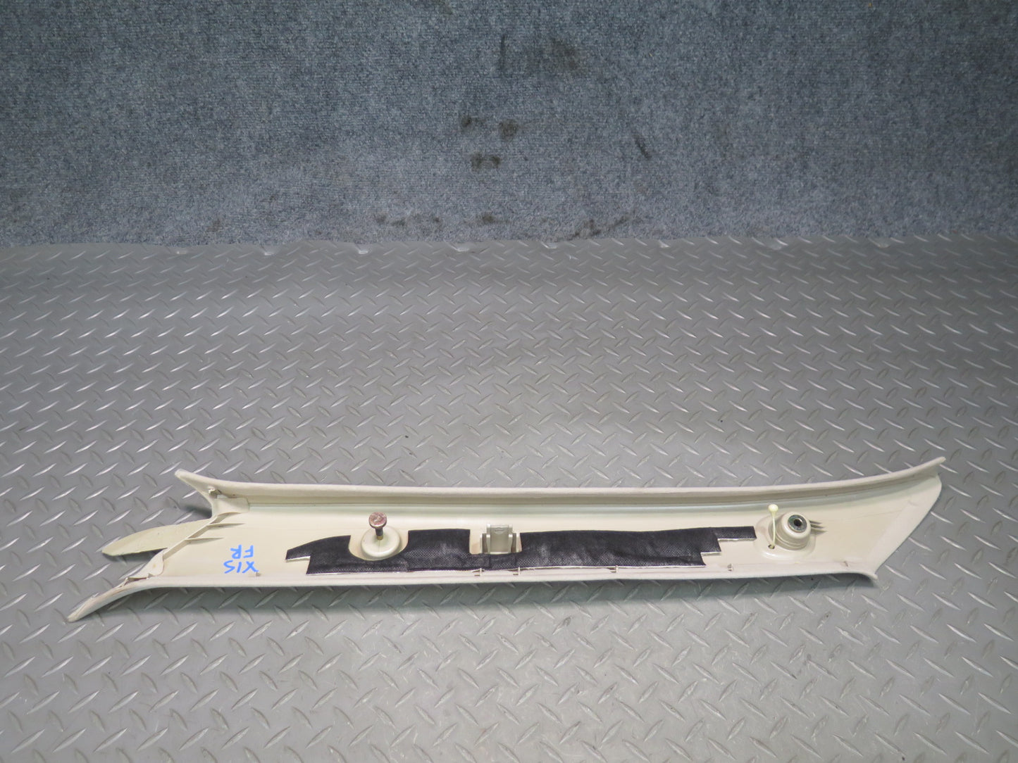01-05 Lexus JCE10L IS300 Set of 2 Front Left & Right A Pillar Trim Cover OEM