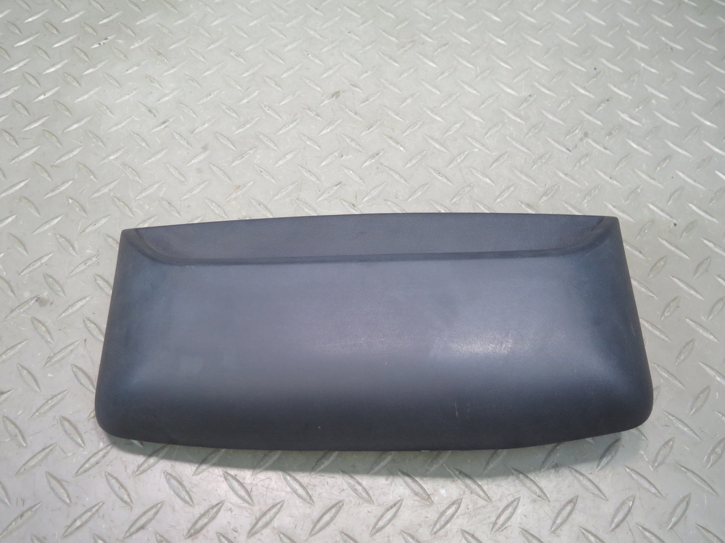 01-05 Lexus JCE10L IS300 Sedan Rear Third 3RD Center Brake Light Lamp OEM