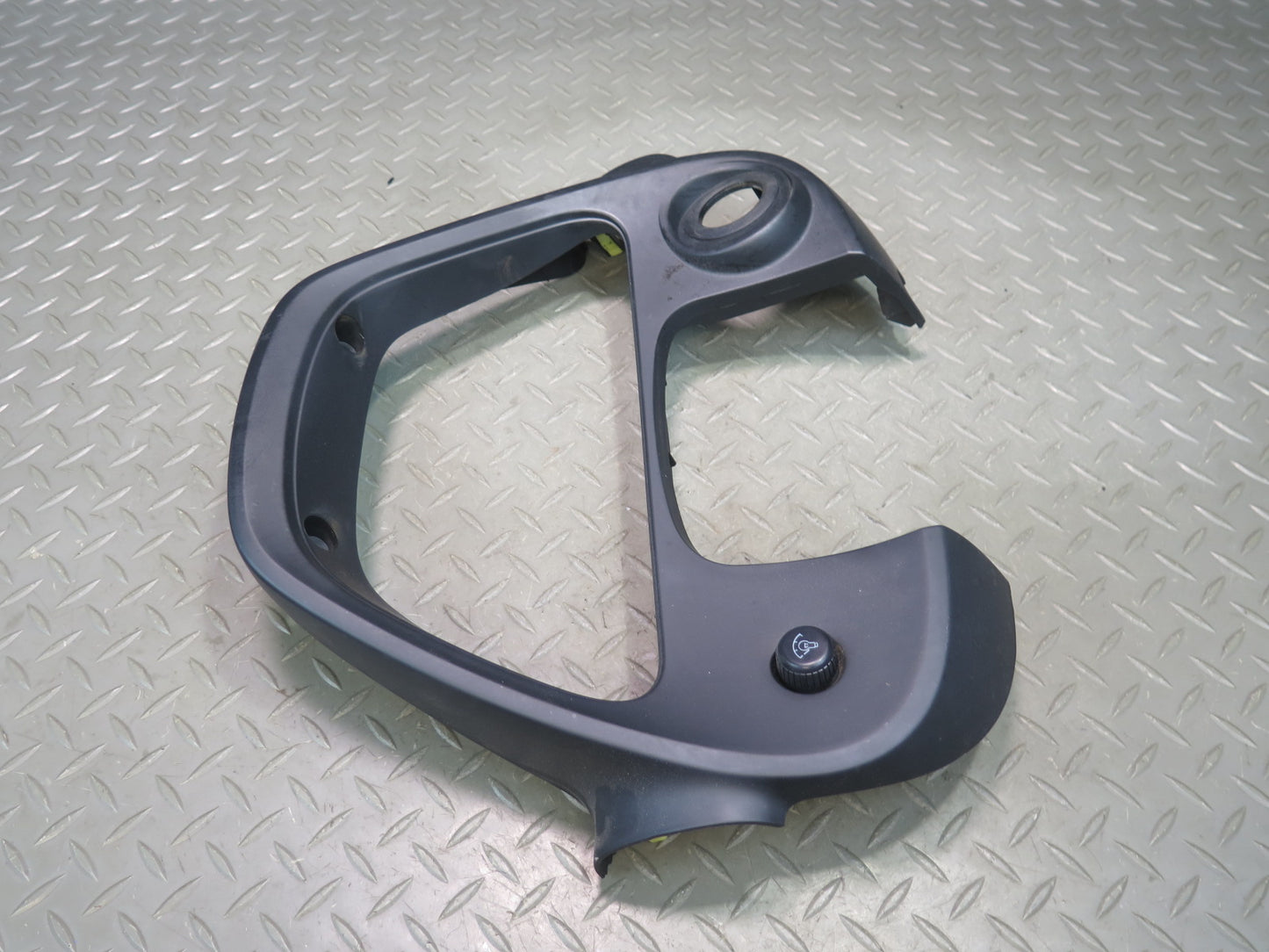 01-05 Lexus JCE10L IS300 Instrument Cluster Speedometer Trim Cover Black OEM