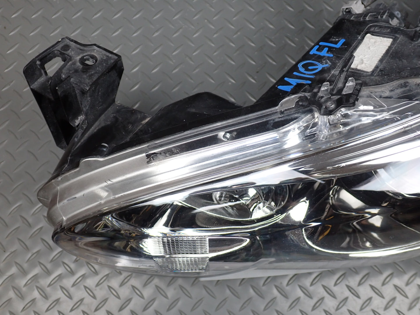 2013-2015 Infiniti JX35 QX60 Front Left Xenon HID Headlight Lamp