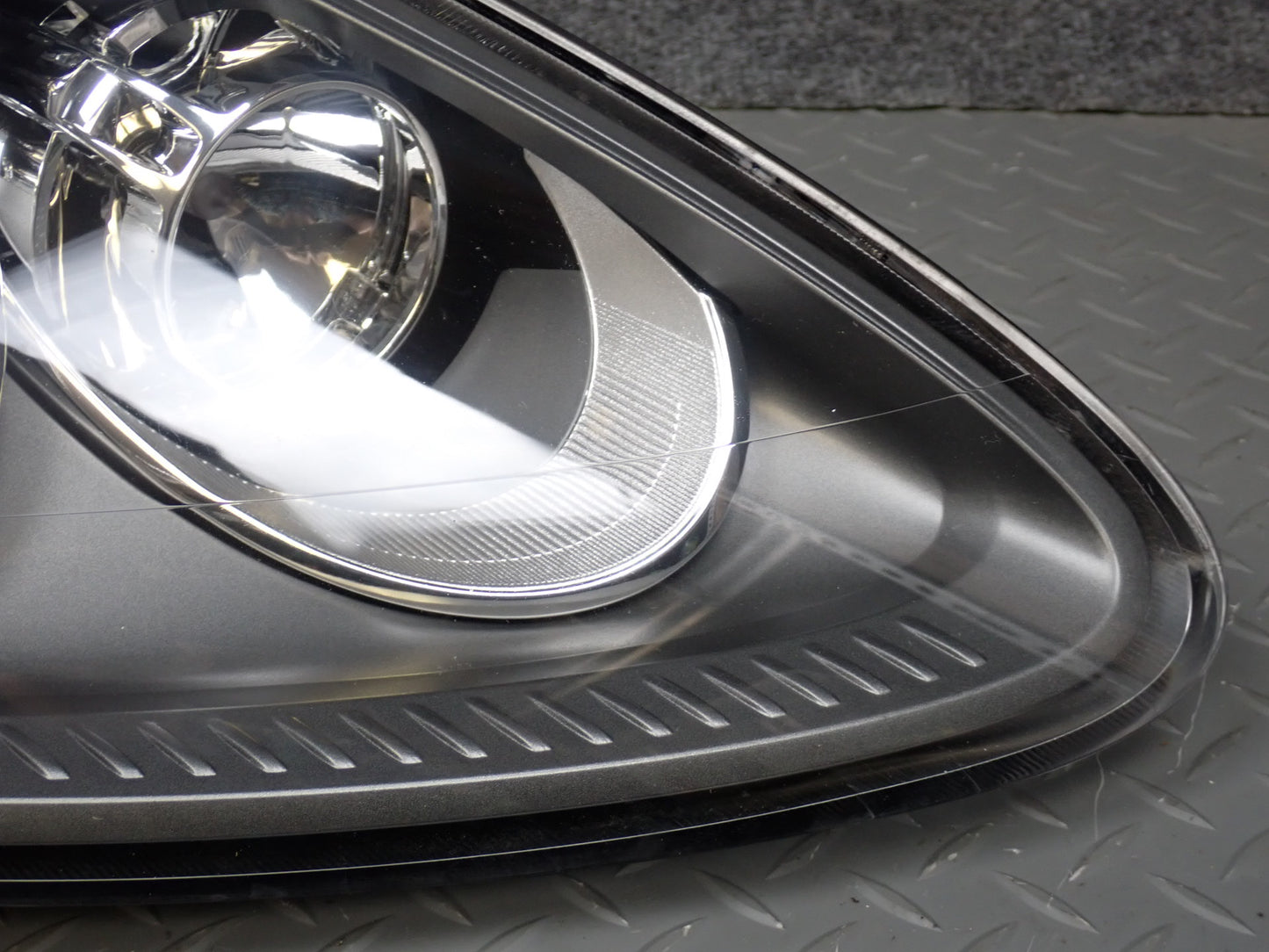 2011-2014 Porsche Cayenne 958 Front Right Side Xenon AFS HID Headlight Lamp