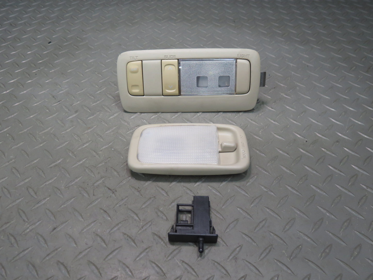 01-05 Lexus IS300 Overhead Dome Reading  Interior Light Glove Box Switch Set