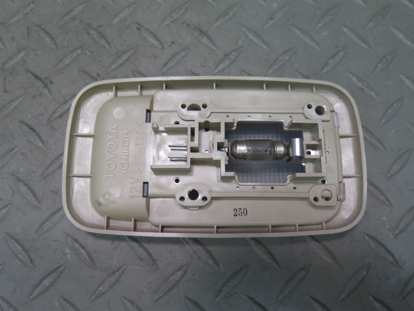 01-05 Lexus IS300 Overhead Dome Reading  Interior Light Glove Box Switch Set
