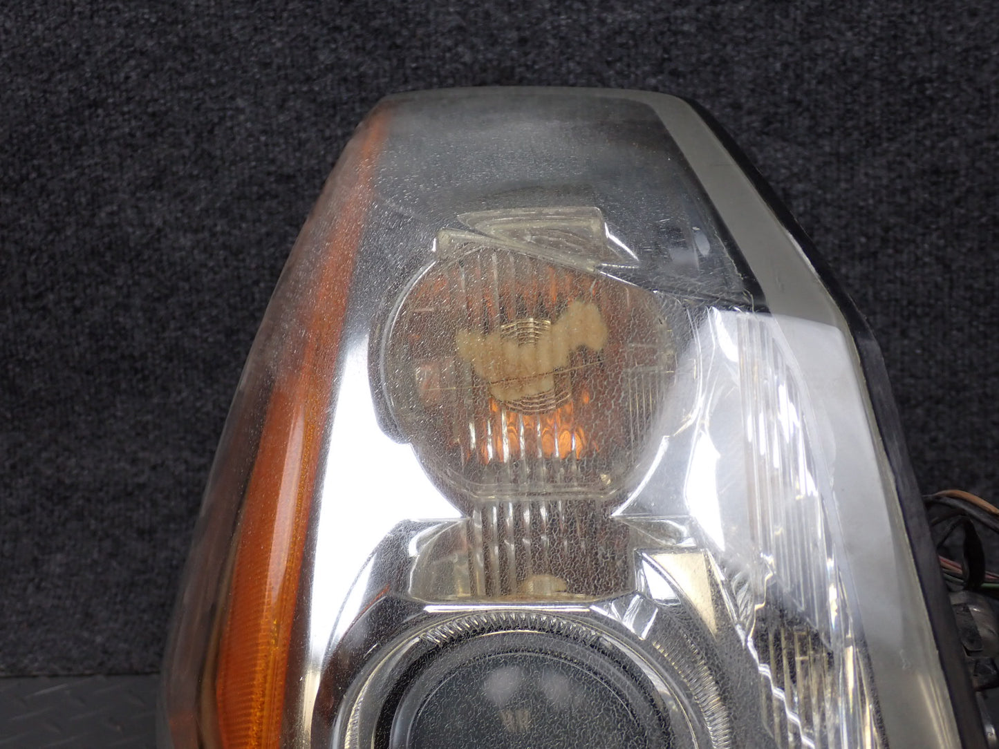 2004-2005 Cadillac XLR 4.6L V8 Front Right Pass Side Xenon Headlight Lamp