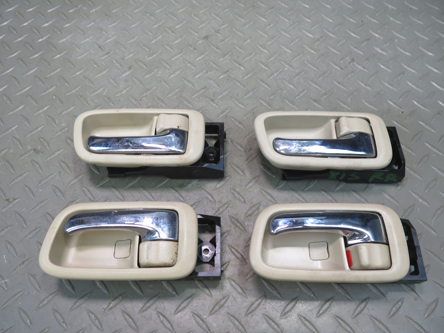 01-05 Lexus JCE10L IS300 Set of 4 Front & Rear Door Interior Handle OEM