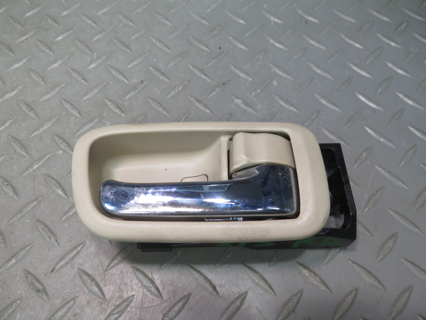 01-05 Lexus JCE10L IS300 Set of 4 Front & Rear Door Interior Handle OEM