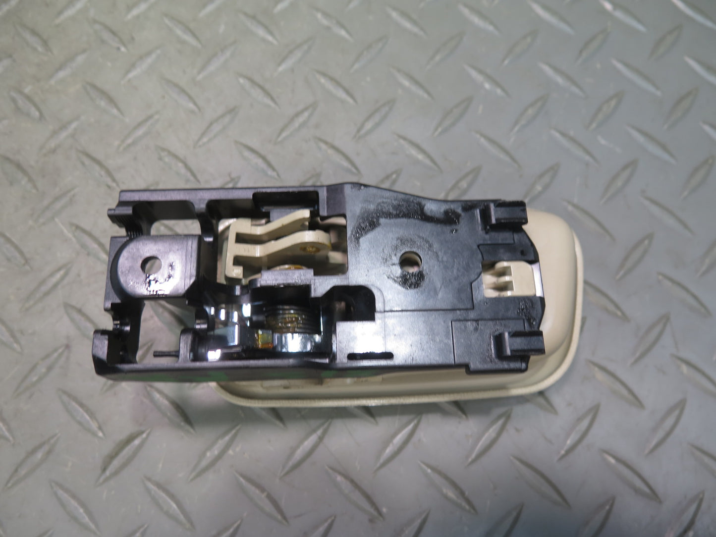 01-05 Lexus JCE10L IS300 Set of 4 Front & Rear Door Interior Handle OEM