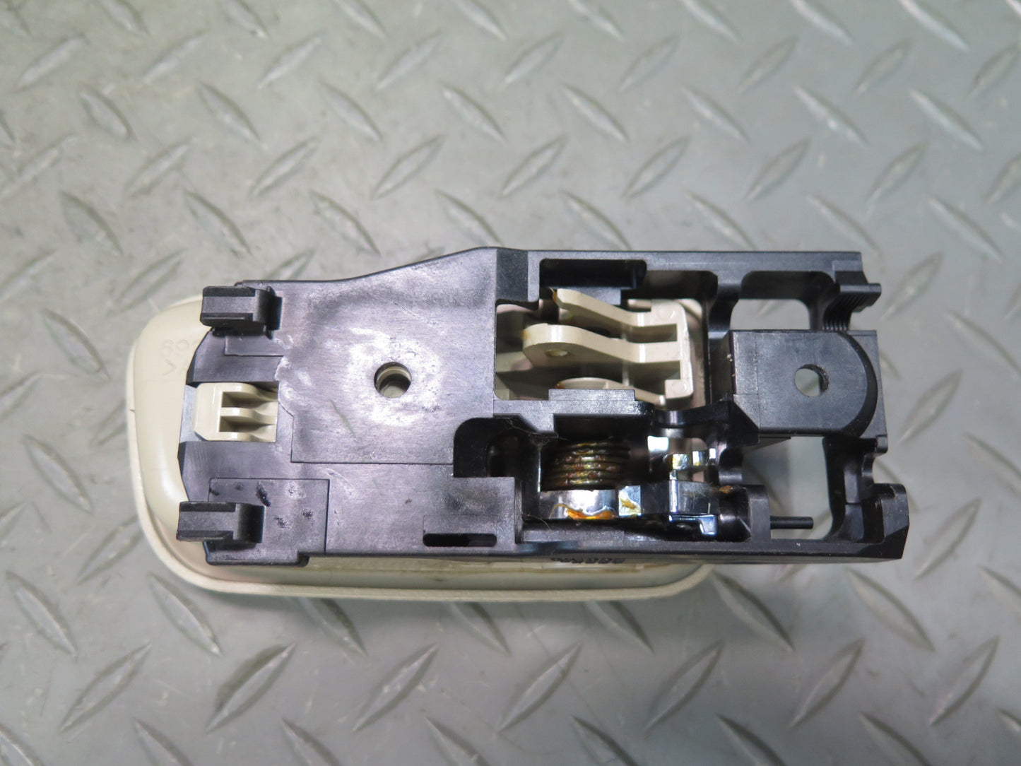 01-05 Lexus JCE10L IS300 Set of 4 Front & Rear Door Interior Handle OEM