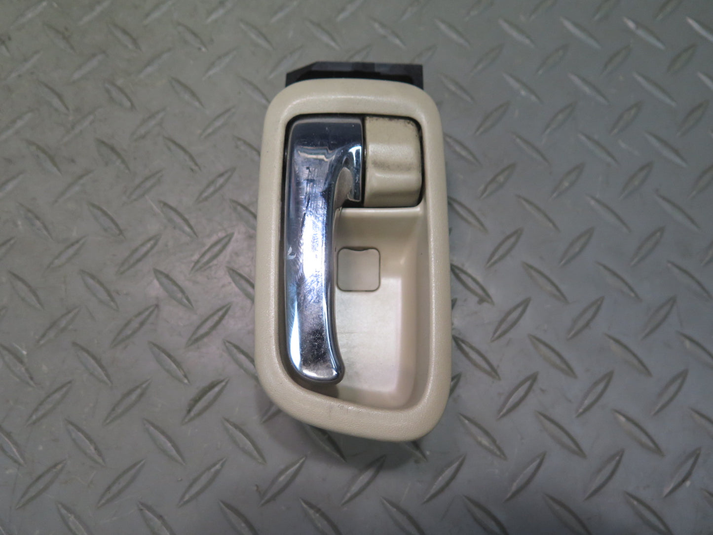 01-05 Lexus JCE10L IS300 Set of 4 Front & Rear Door Interior Handle OEM