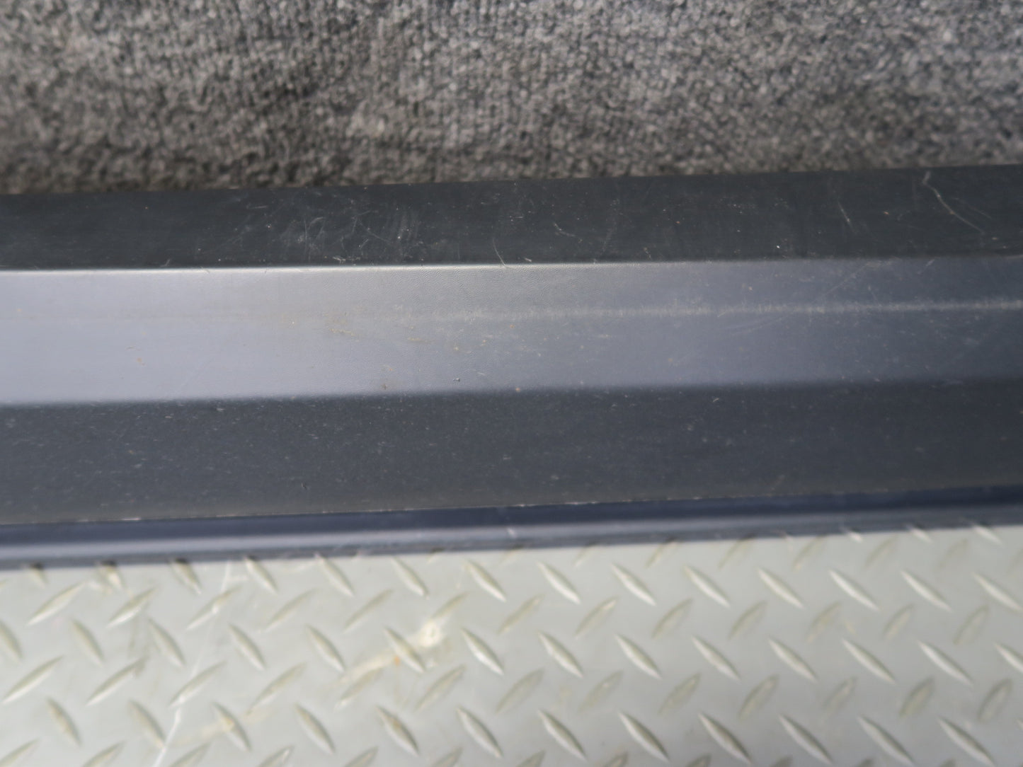 2012-2015 Range Rover Evoque L538 4DR Right Side Skirt Rocker Panel Molding