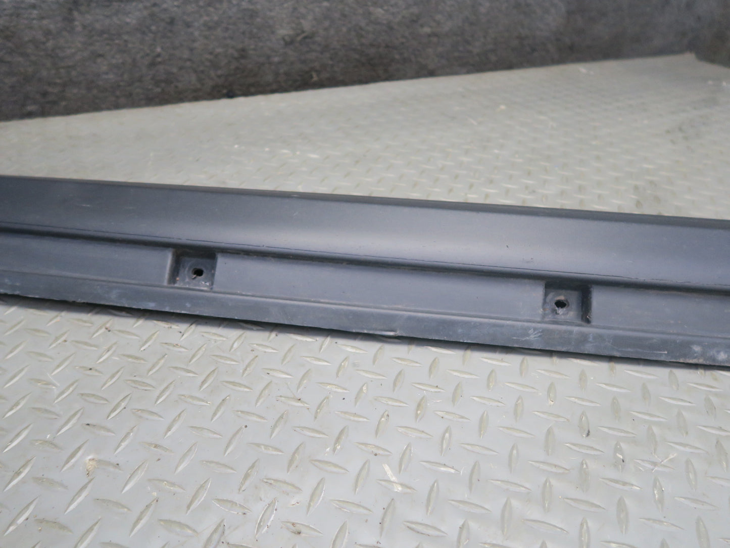 2012-2015 Range Rover Evoque L538 4DR Right Side Skirt Rocker Panel Molding
