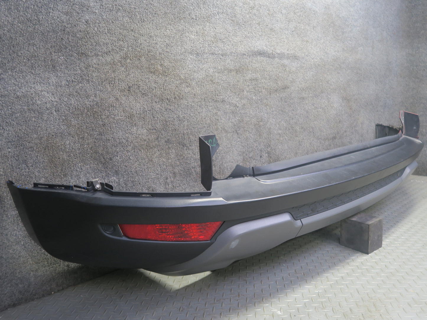 2012-2019 Range Rover Evoque L538 Rear Bumper Cover w PDC Sensors