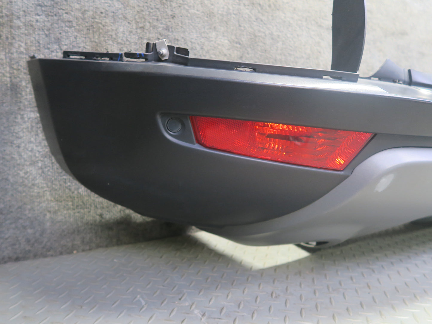 2012-2019 Range Rover Evoque L538 Rear Bumper Cover w PDC Sensors