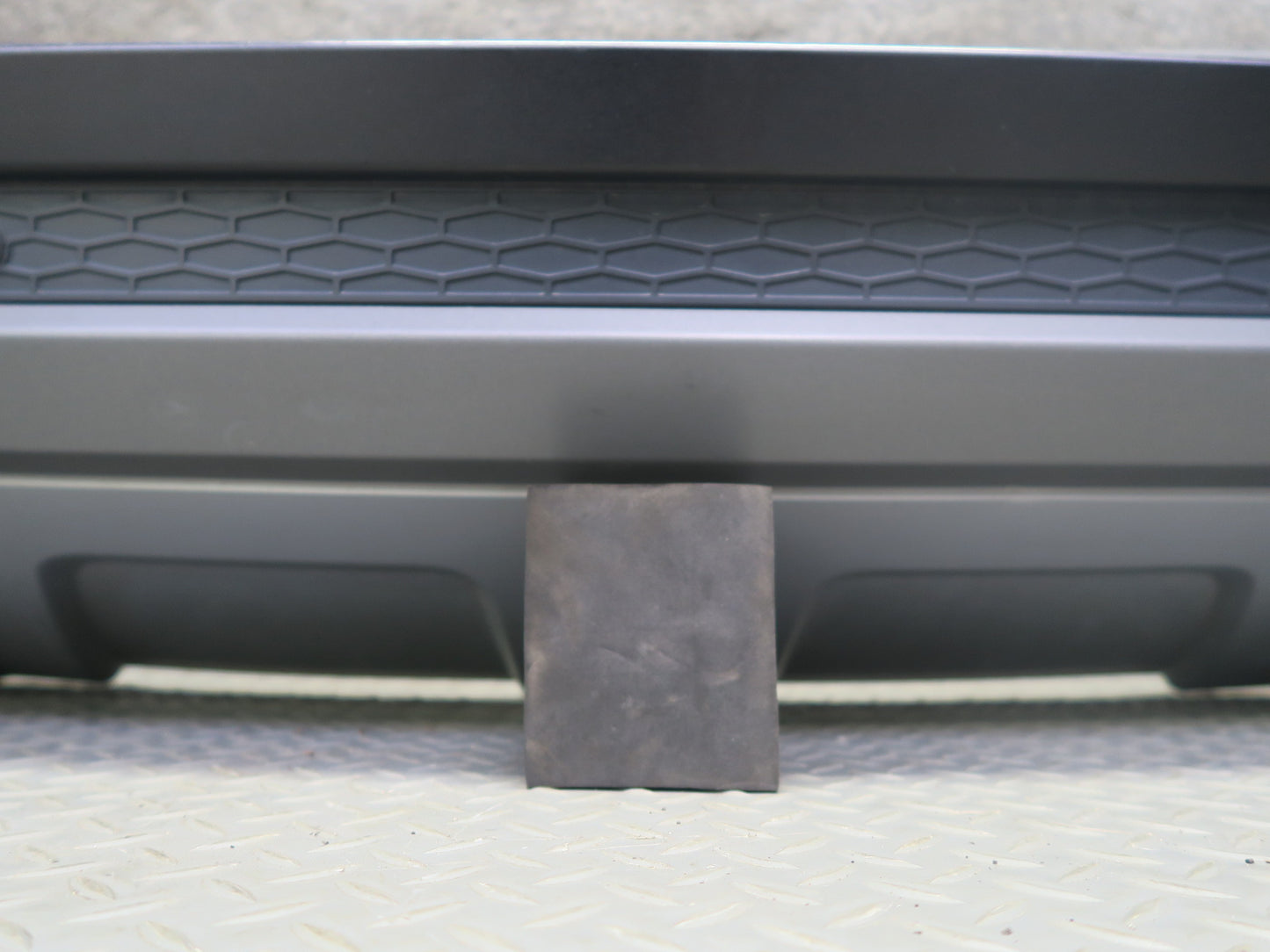 2012-2019 Range Rover Evoque L538 Rear Bumper Cover w PDC Sensors