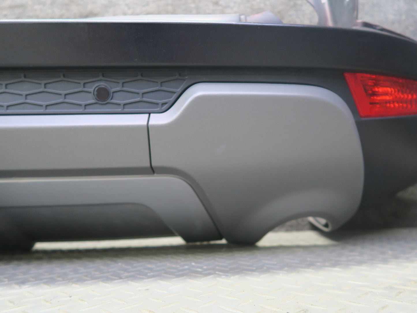 2012-2019 Range Rover Evoque L538 Rear Bumper Cover w PDC Sensors