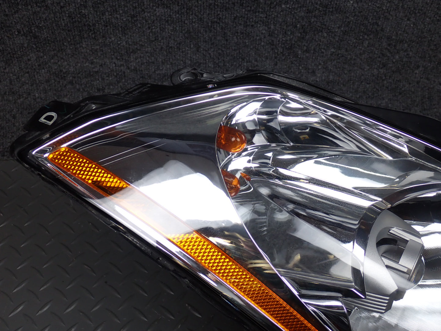 03-05 Nissan 350Z Z33 Front Right Xenon HID Headlight Lamp w Ballast OEM
