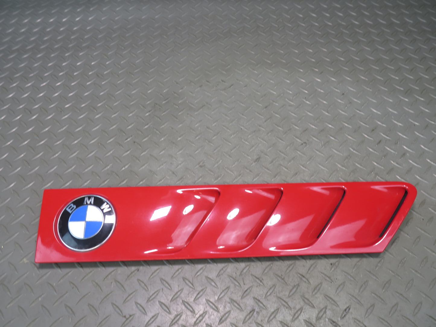 96-02 BMW E36/7 Z3 Set of 2 Front Right & Left Fender Vent Trim Cover RED OEM