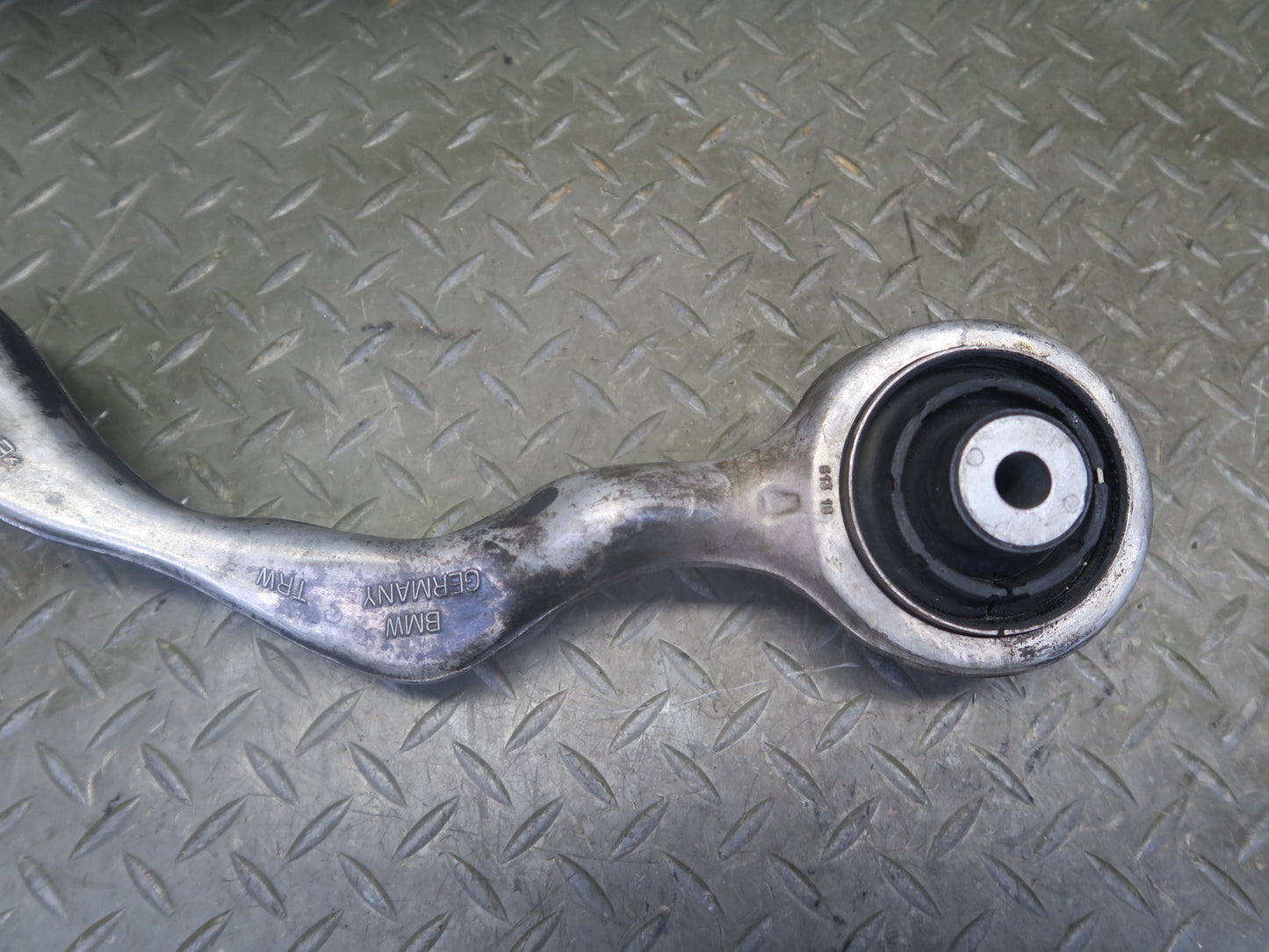 2008-2013 BMW E90 E92 E93 M3 Front Right Suspension Lower Control Arm Set of 2