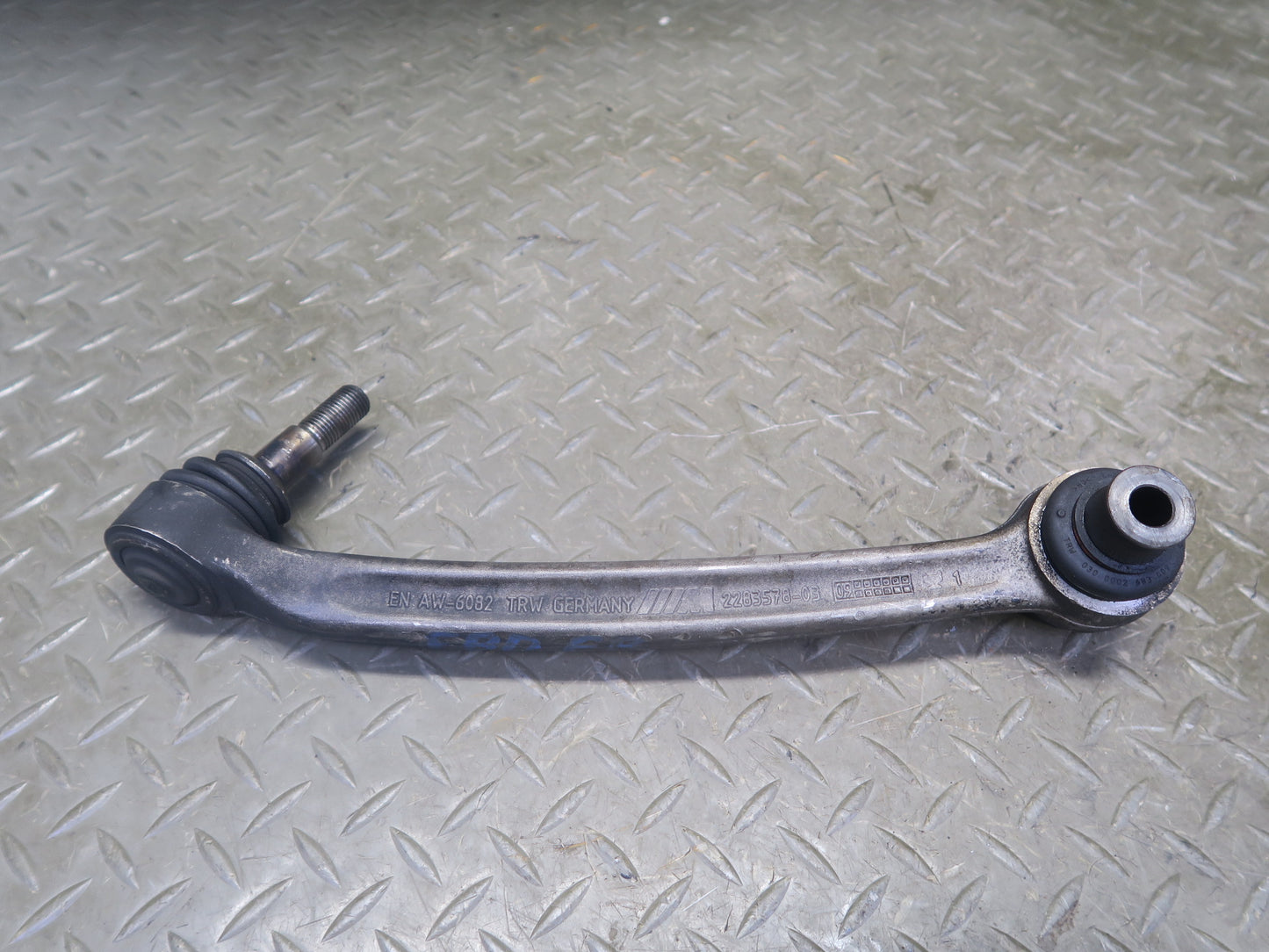 2008-2013 BMW E90 E92 E93 M3 Front Right Suspension Lower Control Arm Set of 2