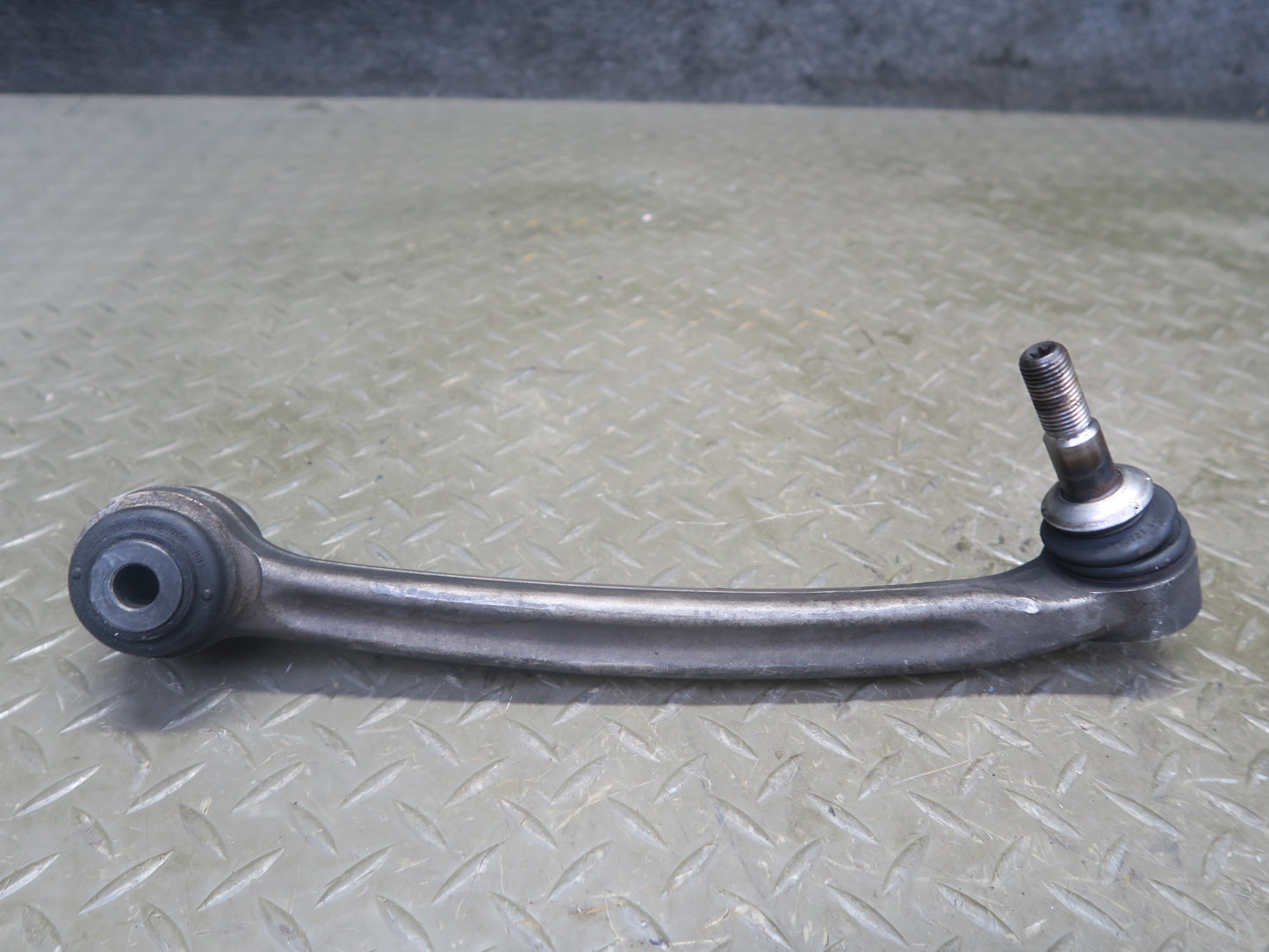 2008-2013 BMW E90 E92 E93 M3 Front Right Suspension Lower Control Arm Set of 2
