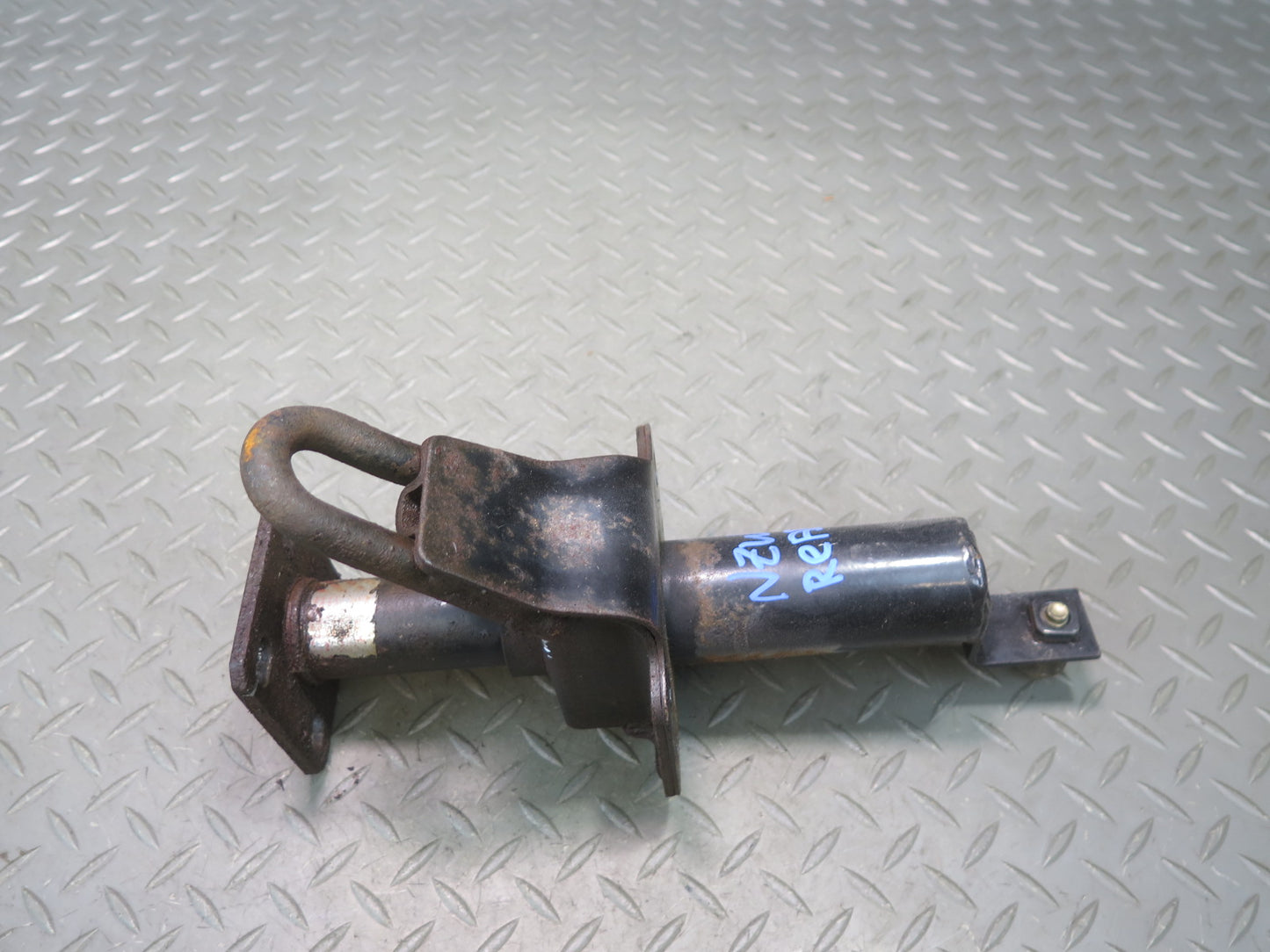 79-83 Datsun Nissan 280ZX S130 Rear Bumper Impact Shock Absorber Set OEM