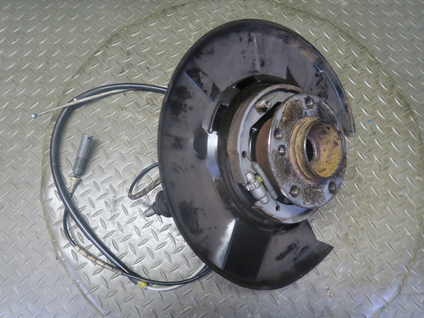 2008-2013 BMW E90 E92 E93 M3 Rear Left Side Spindle Knuckle Wheel Hub Bearing